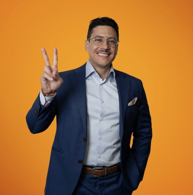 Agent Photo
