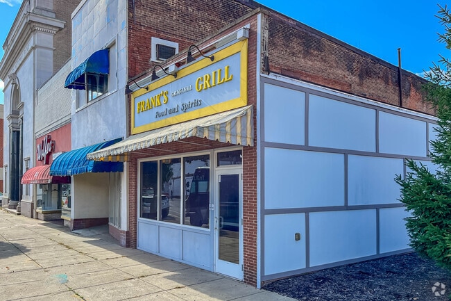 Frank's Original Grill is a dining hotspot in Patterson Heights.