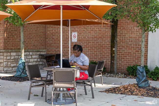 Residents enjoy grabbing lunch at Panera and eating outside in Greenbrier Farm.