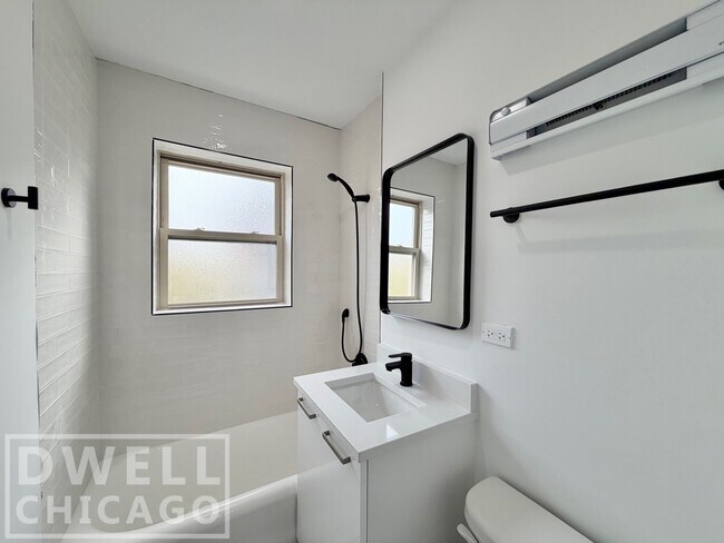 1553 W Hollywood Ave unit 2, Chicago, IL 60660 - photo 7