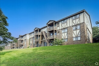 6935 Tuson Blvd, Clarkston, MI 48346