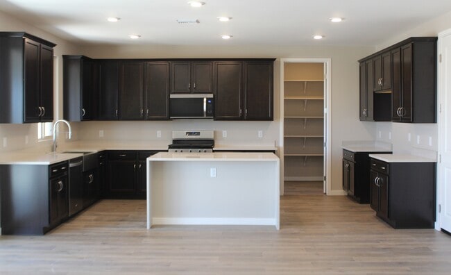 12380 S Grandview Dr, Yuma, AZ 85367 - photo 3