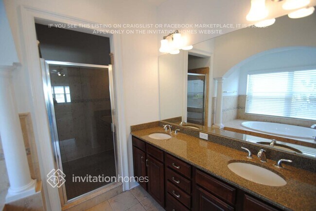 6573 Simone Shores Cir, Apollo Beach, FL 33572 - photo 7