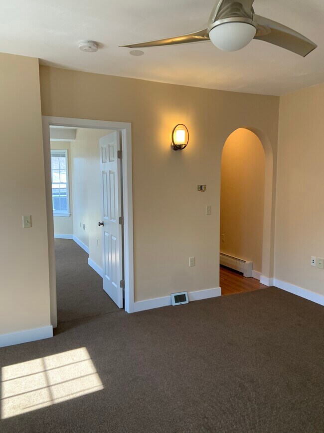 110 Ashburnham St unit 4, Fitchburg, MA 01420 - photo 7