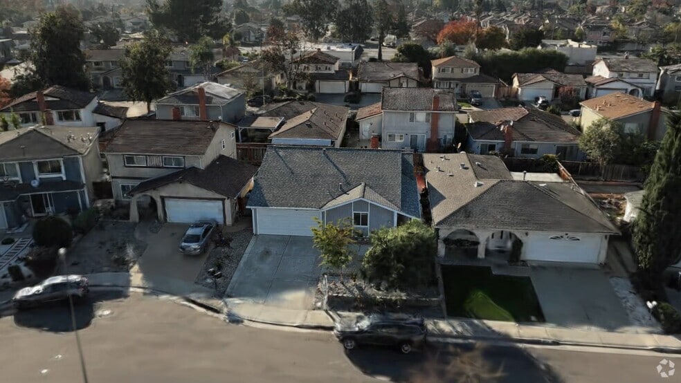 4581 Shadowhurst Ct, San Jose, CA 95136 - photo 2