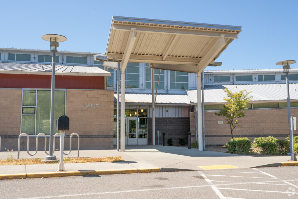 Midway Elementary School front entrance in the Central Des Moines neighborhood of Washington.
