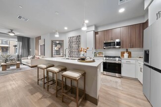 1820 E Apache Blvd, Tempe, AZ 85281