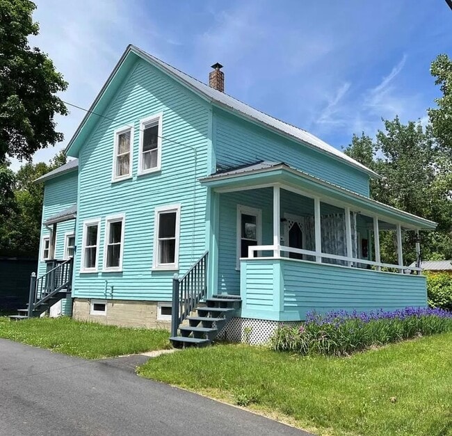 178 Carroll St unit 178, Keene, NH 03431 - photo 2