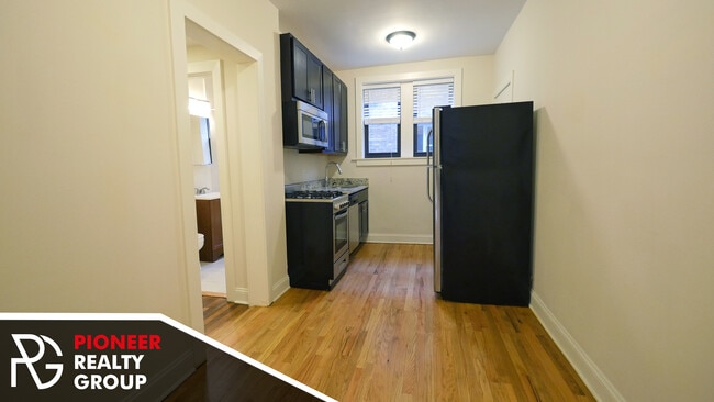 4032 N Ashland Ave unit 4034.5-2W, Chicago, IL 60613 - photo 6