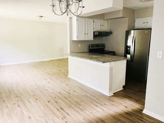 4149 Clarendon St, Bel Aire, KS 67220