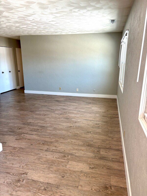 4026 N Illinois Ave unit 10, Peoria Heights, IL 61616 - photo 4