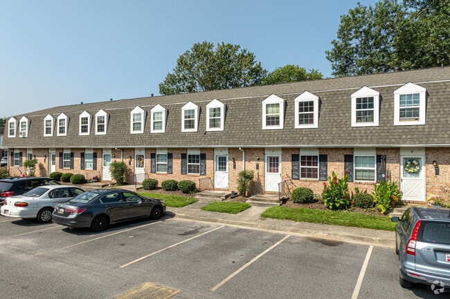 Newer townhomes sit near more traditional single-family homes in Doverdale.