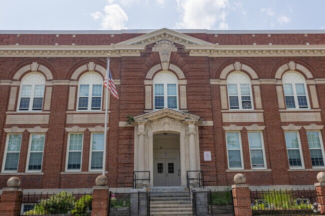 Washington Elementary School is the home of the Washington Wolfpack.