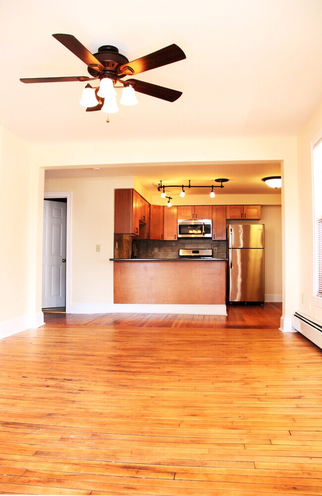 48 N Champlain St Unit 1, Burlington, VT 05401