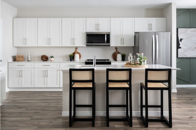 37352 Sagemoor Dr unit 36475753, Zephyrhills, FL 33541 - photo 6