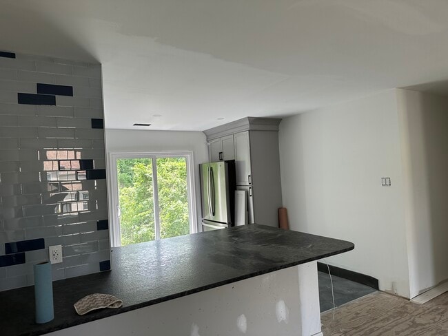 1677 Bluebird Dr unit 1677 B Bluebird Upst, Yardley, PA 19067 - photo 3