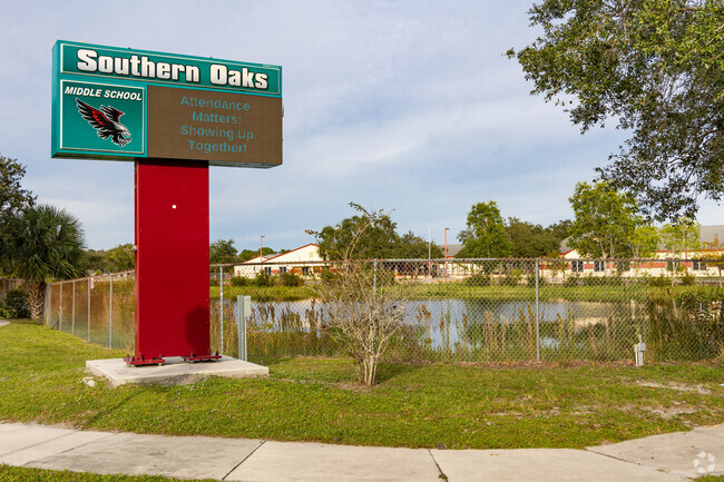Southern Oaks Middle School pylon.