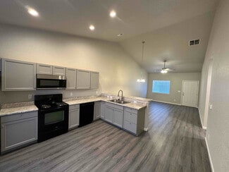 684 E Hahns Peak Ave, Pueblo West, CO 81007