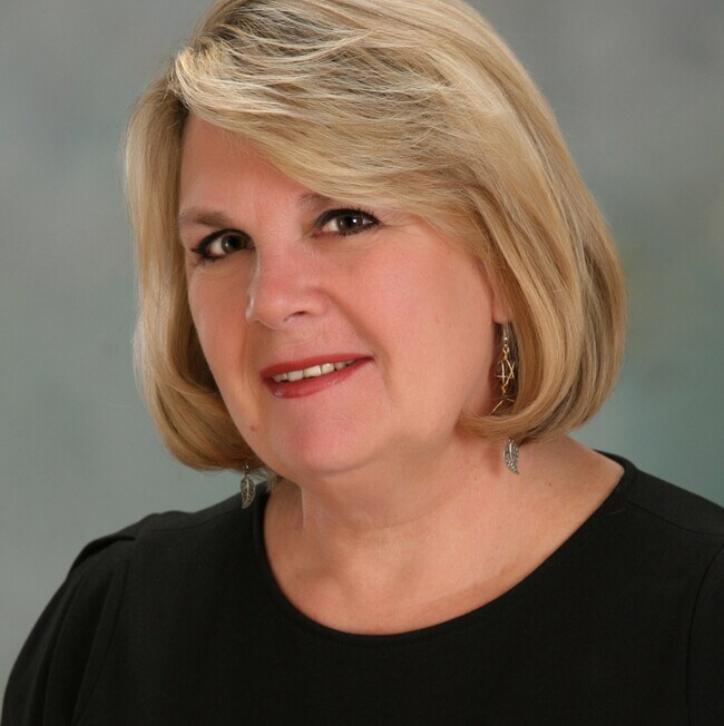 Lynne Maxwell