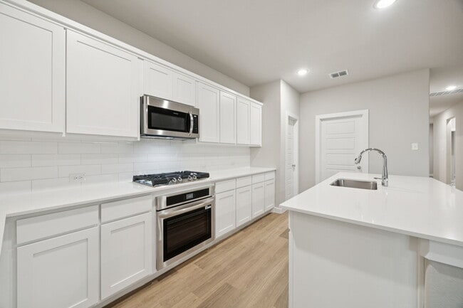 1432 Ranchero Rodeo Rd, Haslet, TX 76052 - photo 2