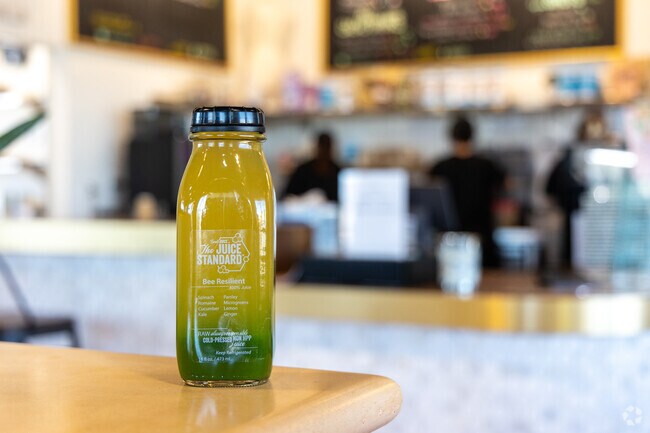 The Juice Standard welcomes Midway locals for healthy options.