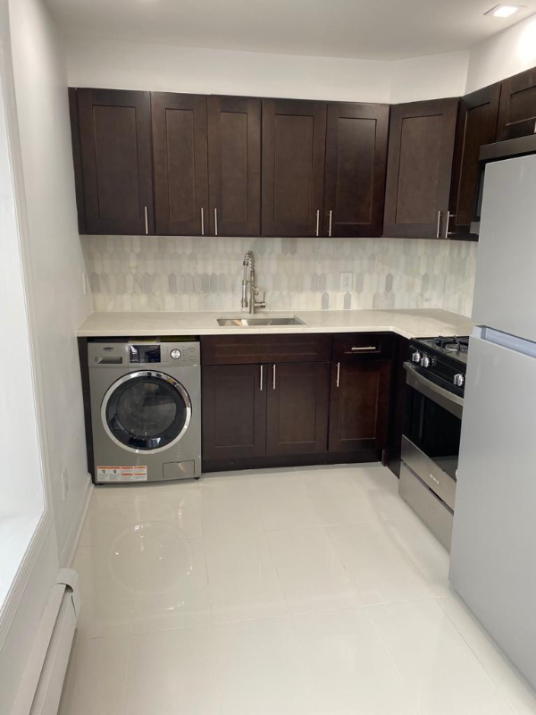 131 Beach 121st St, Queens, NY 11694