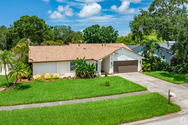 Homes in Lake Park tend to feature larger front yards with moderate sized fenced-in back yards.