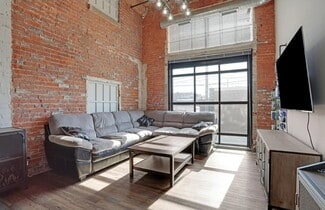 570 S Front St, Columbus, OH 43215