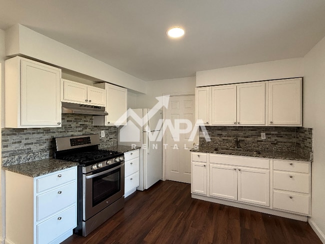 5331 Bakersfield St, San Antonio, TX 78228 - photo 3