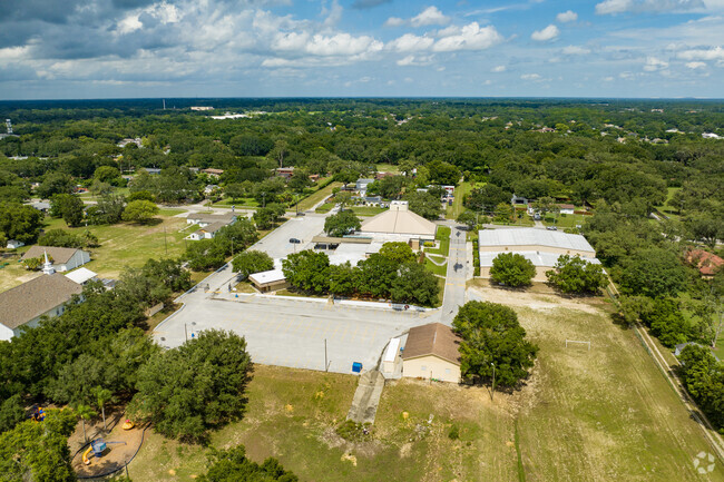 Immanuel Lutheran School opened its doors for the first time in September 1980 with 72 students.