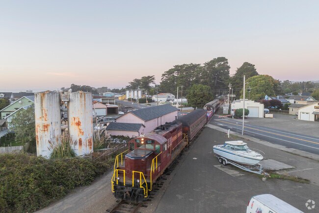 Fort Bragg's famous skunk train does late night bar train rides through the city.