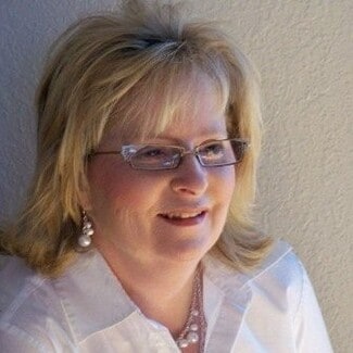 Julie Snelson