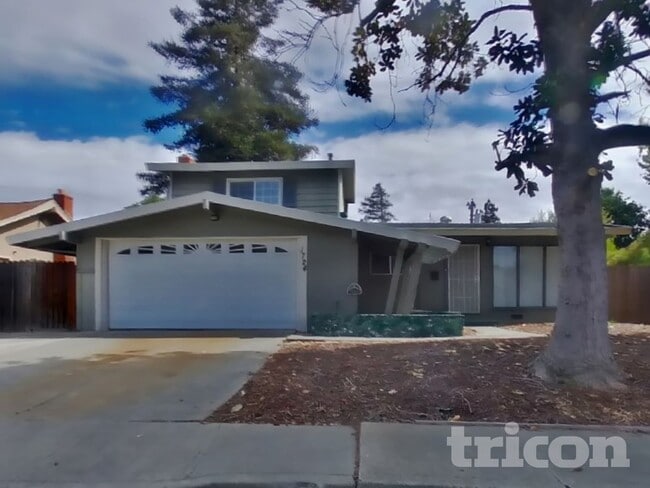 1724 Hemlock St, Fairfield, CA 94533 - photo 2