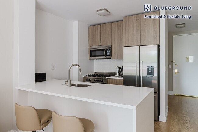 345 E 94th St unit FL4-ID1554, New York, NY 10128 - photo 5
