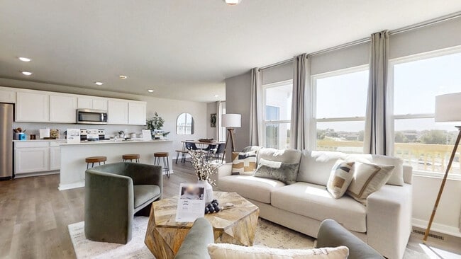 7811 N 169th St, Bennington, NE 68007 - photo 2