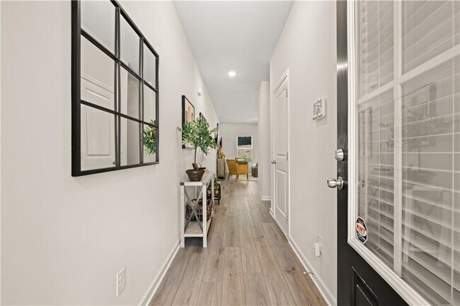 541 Tuskegee St, McDonough, GA 30253 - photo 4