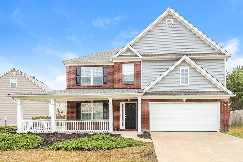 8308 Milam Loop, Fairburn, GA 30213 - photo 1