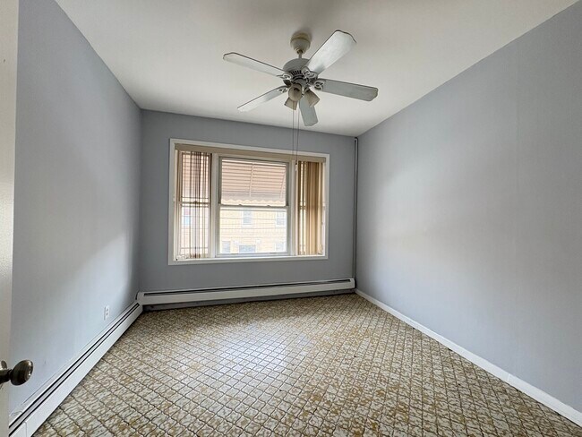 111 Baldwin Ave 4 (2R)