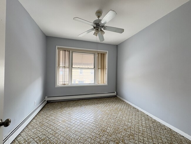 111 Baldwin Ave 4 (2R)