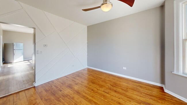 8643 S Exchange Ave, Chicago, IL 60617 - photo 3