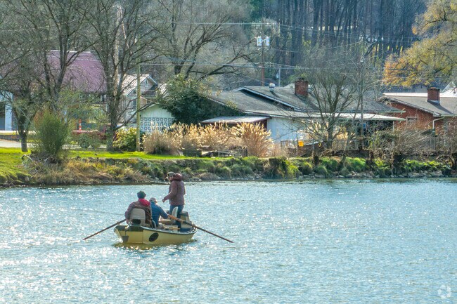 Canoes glide smoothly on Wahoo's Adventure Watauga River year-round.