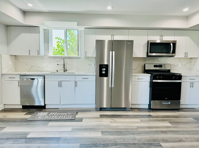 1301 N Kingsley Dr unit 1, Los Angeles, CA 90027 - photo 6