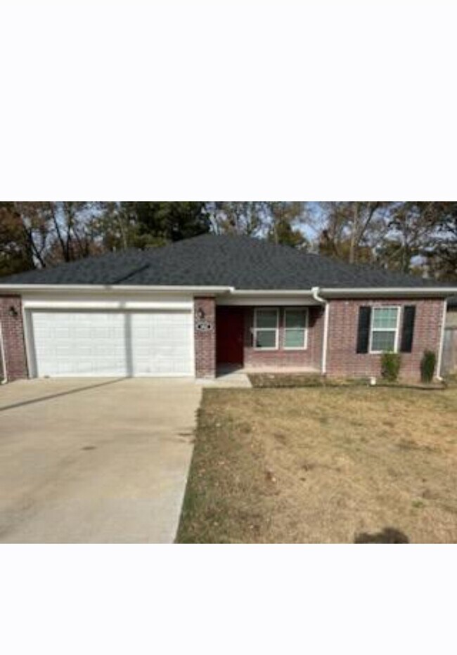 402 W Cherry St, Cabot, AR 72023