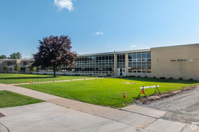 The student population of James Madison Middle is 622 and the school serves 7-8.