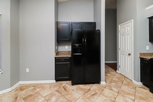 3606 Briarthorne Dr, Charlotte, NC 28269 - photo 7