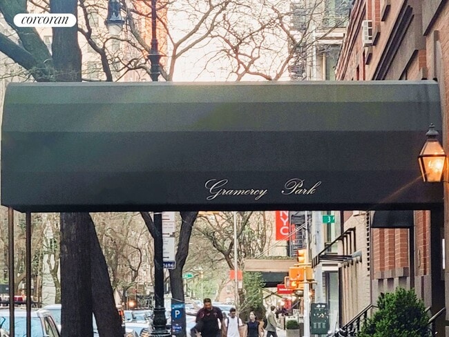 225 E 21st St, New York, NY 10010 - photo 4