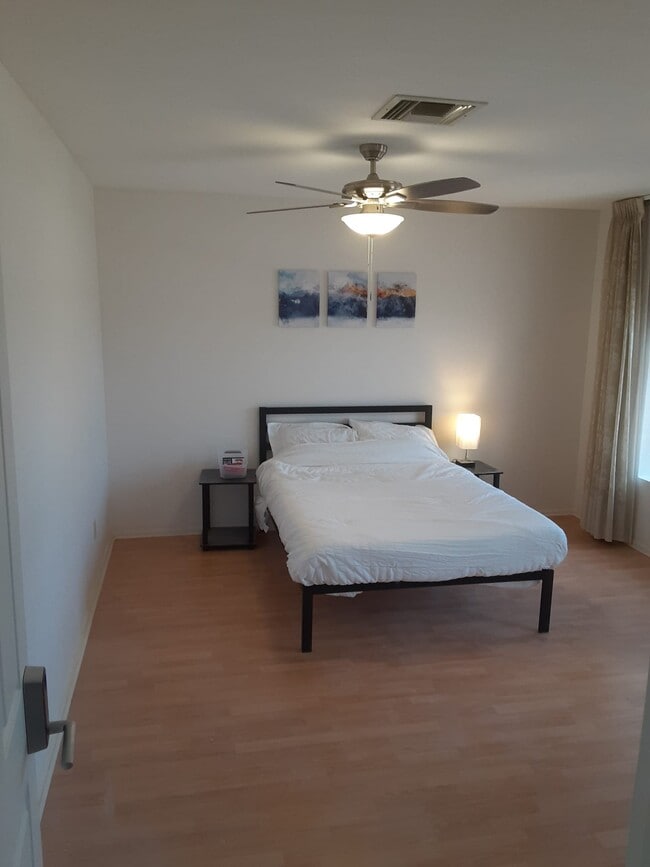 4225 W Bluefield Ave Unit 1, Glendale, AZ 85308