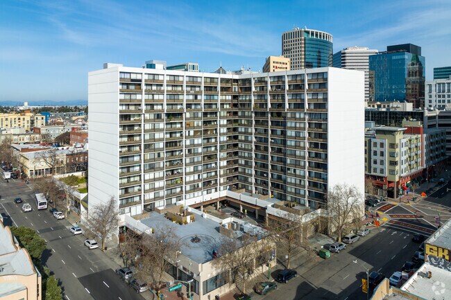 Many condos in Chinatown have over 10 stories.