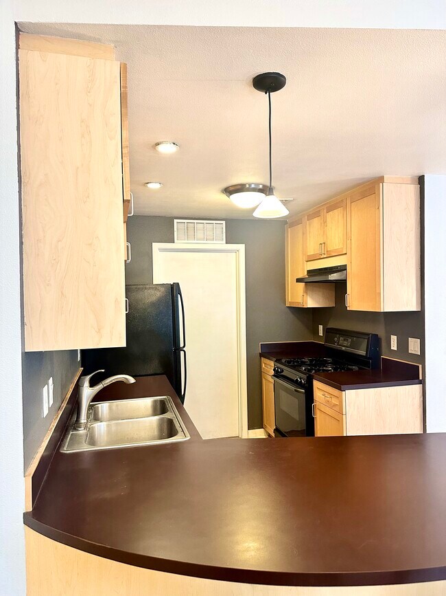 327 NW Park Ave unit 1C, Portland, OR 97209 - photo 5