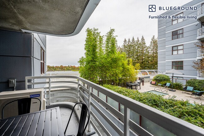 20350 Stevens Creek Blvd unit FL2-ID1248, Cupertino, CA 95014 - photo 5